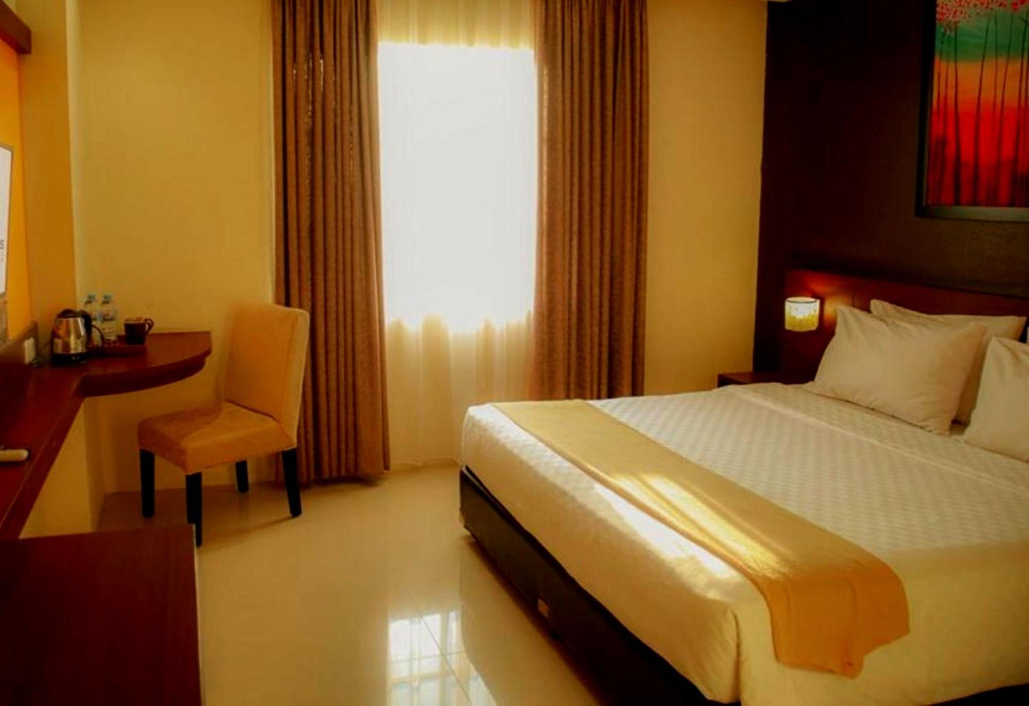 Noormans Hotel 3*
